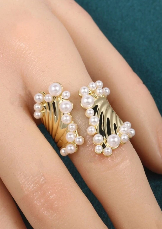 Pearl Adjustable Ring