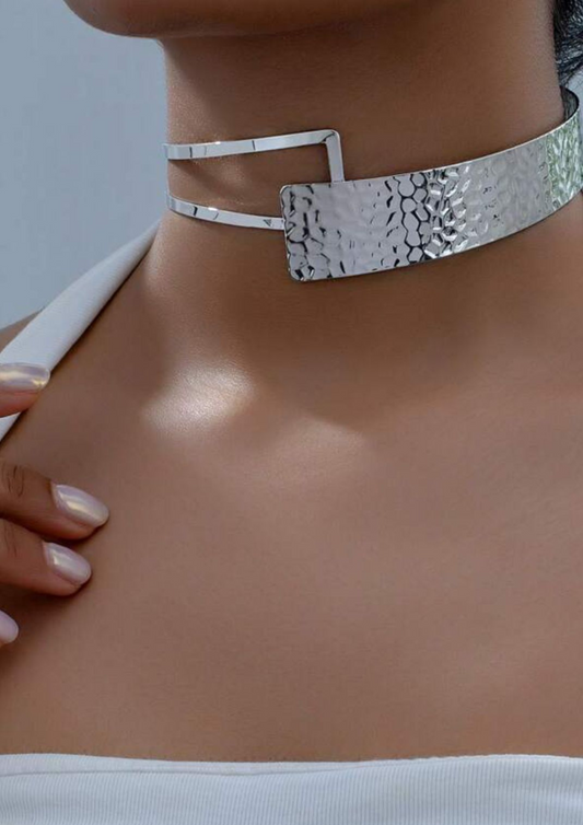 Silver cuff necklace